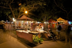 2011, Australia, Beach, blur, bustle, busy, City, Culture, dark, Darwin, Maket Stalls, Market, Mindi, motion, movement, night, Northern Territory, people, places to see, Sellers, Sunset, tourism, Visit