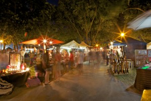 2011, Australia, Beach, blur, bustle, busy, City, Culture, dark, Darwin, Maket Stalls, Market, Mindi, motion, movement, night, Northern Territory, people, places to see, Sellers, Sunset, tourism, Visit