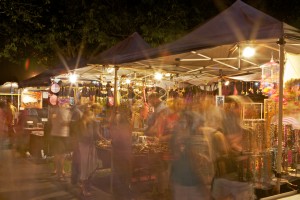 2011, Australia, Beach, blur, bustle, busy, City, Culture, dark, Darwin, Maket Stalls, Market, Mindi, motion, movement, night, Northern Territory, people, places to see, Sellers, Sunset, tourism, Visit