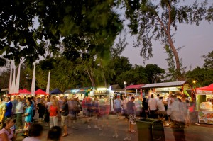 2011, Australia, Beach, blur, bustle, busy, City, Culture, dark, Darwin, Maket Stalls, Market, Mindi, motion, movement, night, Northern Territory, people, places to see, Sellers, Sunset, tourism, Visit