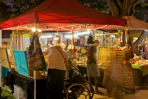 2011, Australia, Beach, blur, bustle, busy, City, Culture, dark, Darwin, Maket Stalls, Market, Mindi, motion, movement, night, Northern Territory, people, places to see, Sellers, Sunset, tourism, Visit